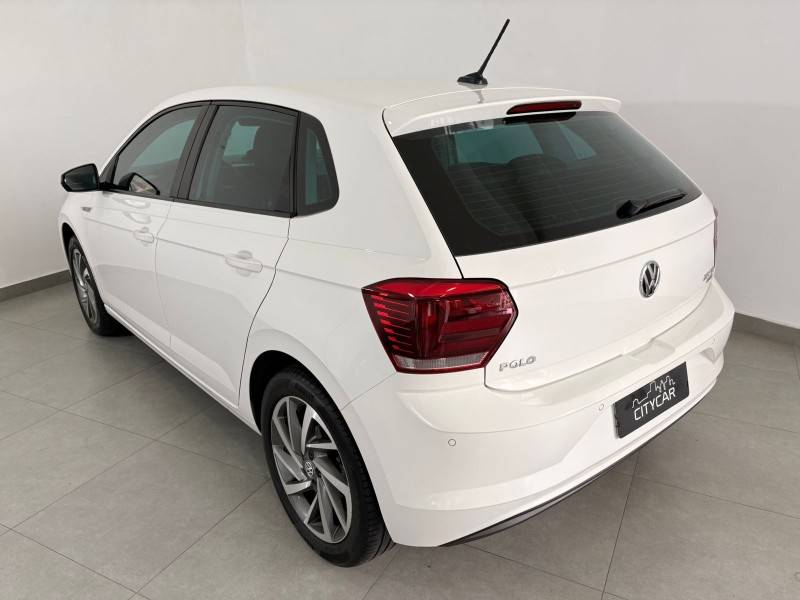 VOLKSWAGEN - POLO - 2018/2019 - Branca - R$ 83.900,00