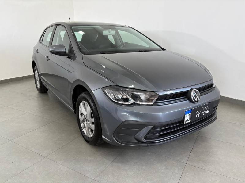 VOLKSWAGEN - POLO - 2023/2023 - Cinza - R$ 79.900,00