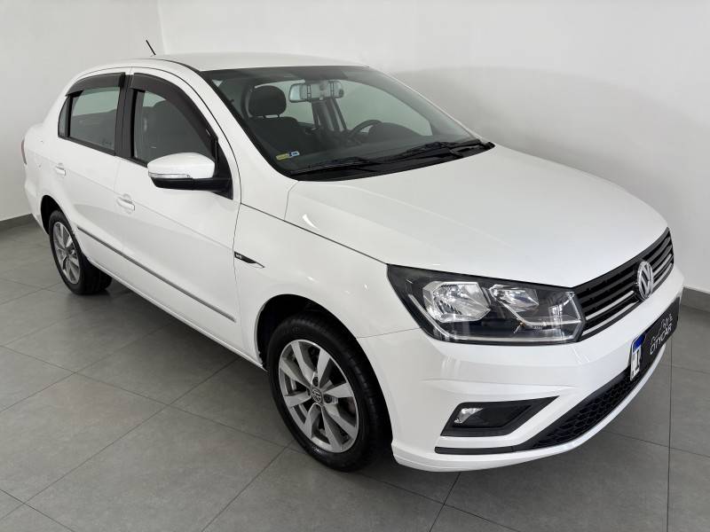 VOLKSWAGEN - VOYAGE - 2018/2019 - Branca - R$ 66.900,00