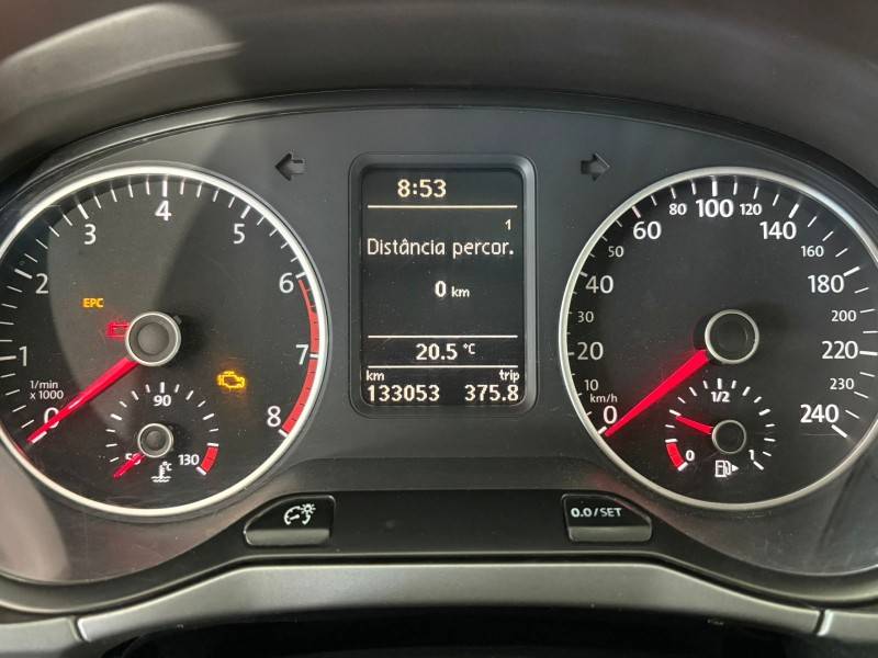 VOLKSWAGEN - FOX - 2015/2016 - Branca - R$ 51.900,00