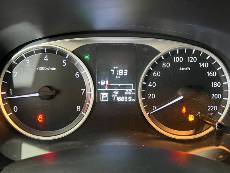 NISSAN - KICKS - 2018/2019 - Cinza - R$ 82.900,00