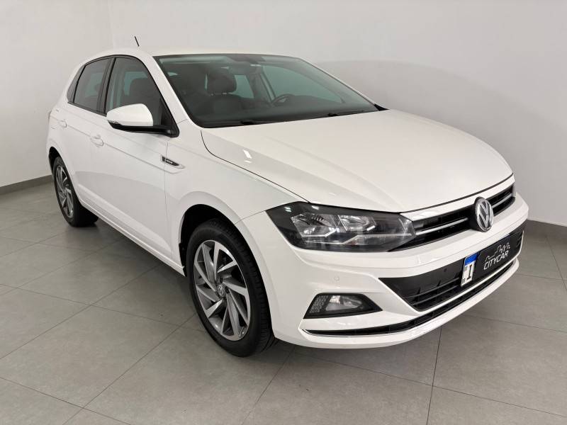VOLKSWAGEN - POLO - 2018/2019 - Branca - R$ 83.900,00