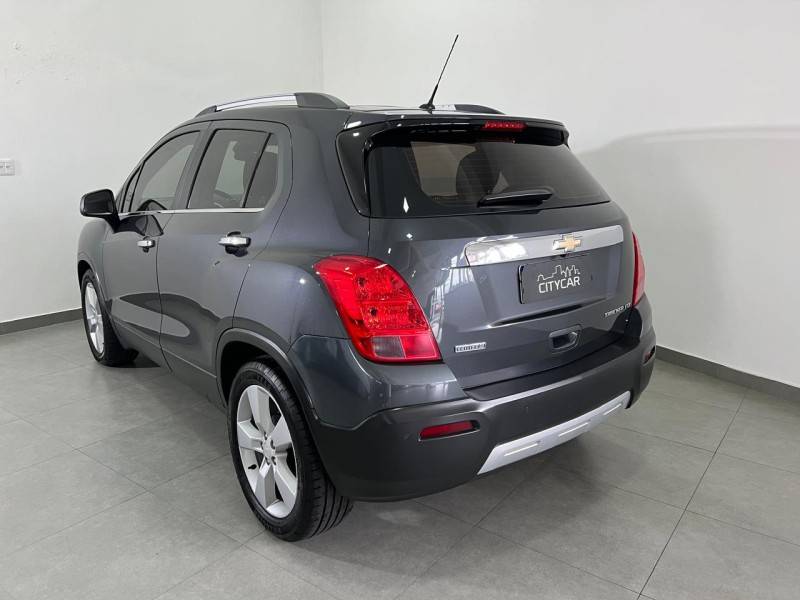 CHEVROLET - TRACKER - 2013/2014 - Cinza - R$ 73.900,00