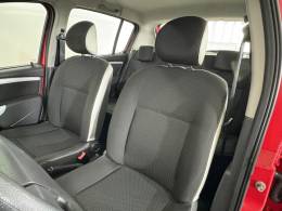 RENAULT - SANDERO - 2011/2011 - Vermelha - R$ 39.900,00