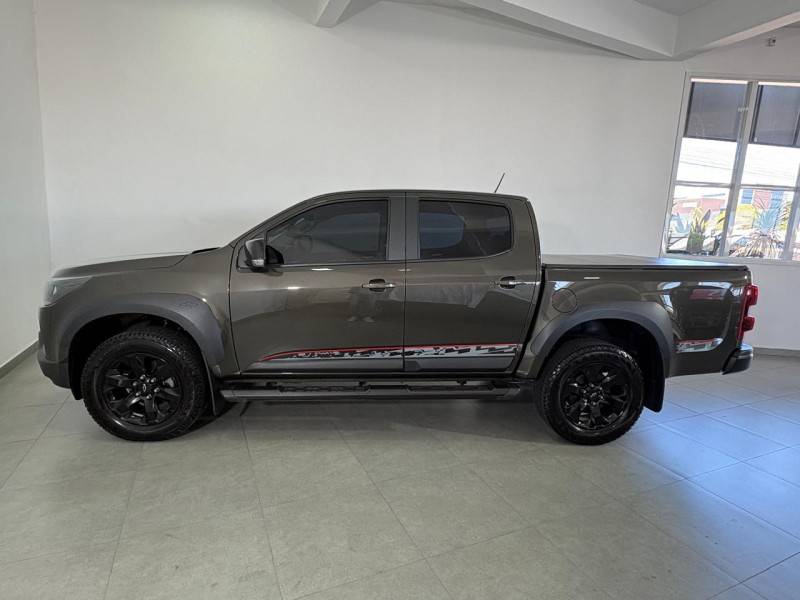 CHEVROLET - S10 - 2023/2024 - Cinza - R$ 211.900,00