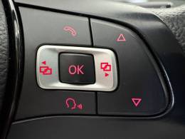 VOLKSWAGEN - FOX - 2015/2016 - Branca - R$ 51.900,00