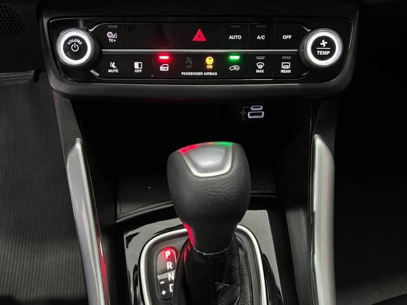 FIAT - FASTBACK - 2023/2024 - Preta - R$ 104.900,00