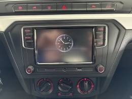 VOLKSWAGEN - VOYAGE - 2018/2019 - Branca - R$ 66.900,00