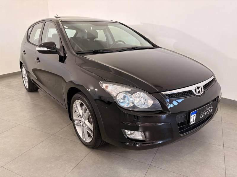 HYUNDAI - I30 - 2011/2012 - Preta - R$ 50.900,00