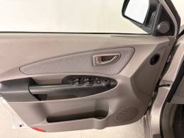 HYUNDAI - TUCSON - 2009/2010 - Prata - R$ 42.900,00